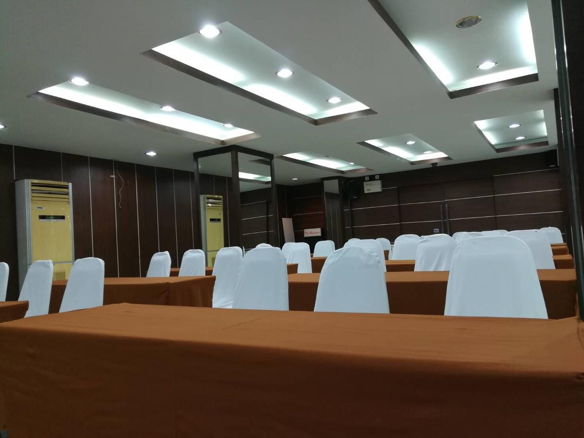 The Residence Prachinburi 304 Buitenkant foto